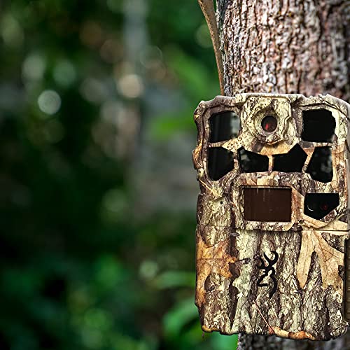 Browning BTC-7-4K-EDGE Recon Force 4K Edge Outdoor Trail Cameras (2-Pack) Bundle with Blucoil 32GB SDHC Cards (2-Pack), 6.5-FT Combination Cable Lock, 6 AA Batteries, and VidPro USB 2.0 Card Reader