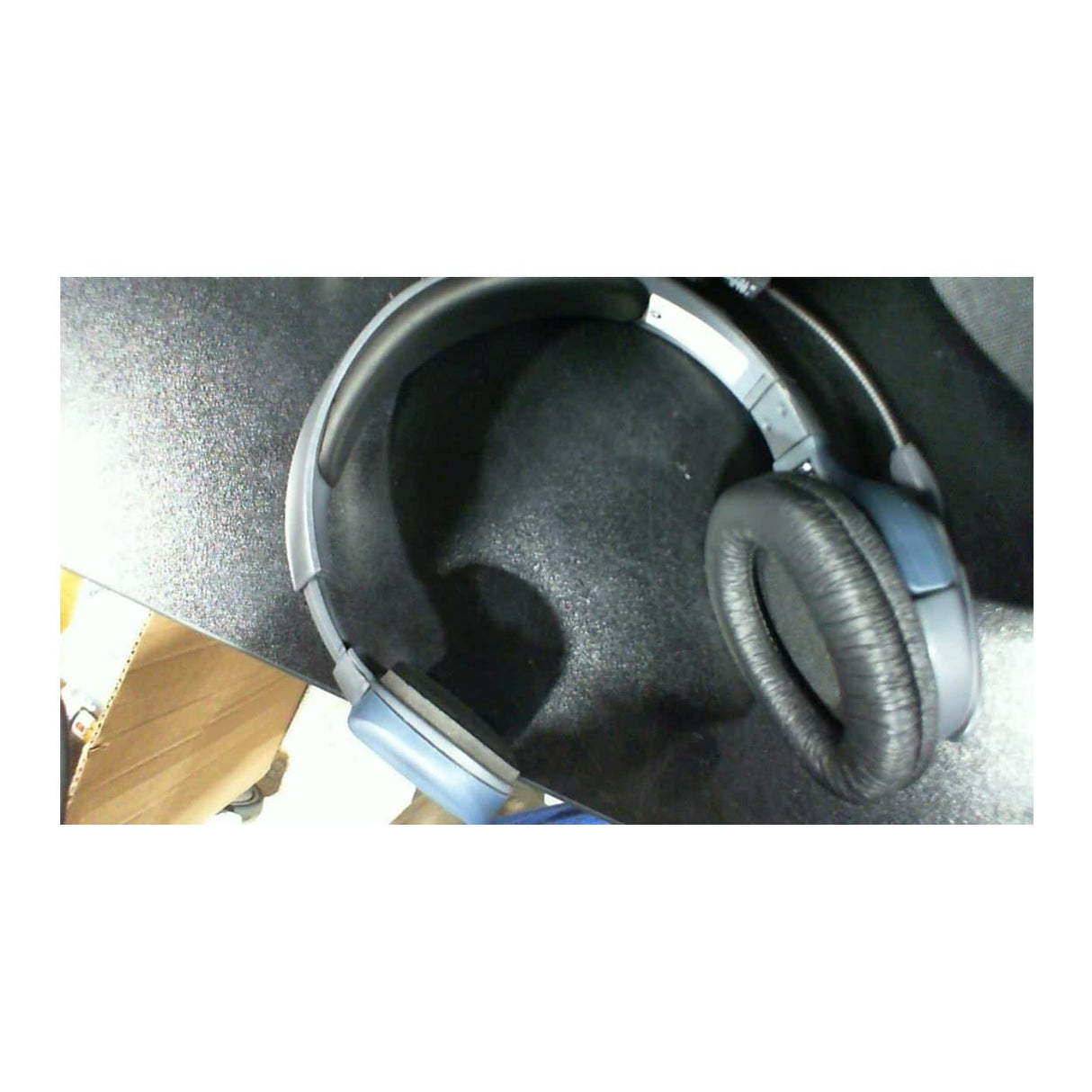 Eartec UL4S UltraLITE Full Duplex Wireless Headset Communication for 4 Users - 4 Single Ear Headsets