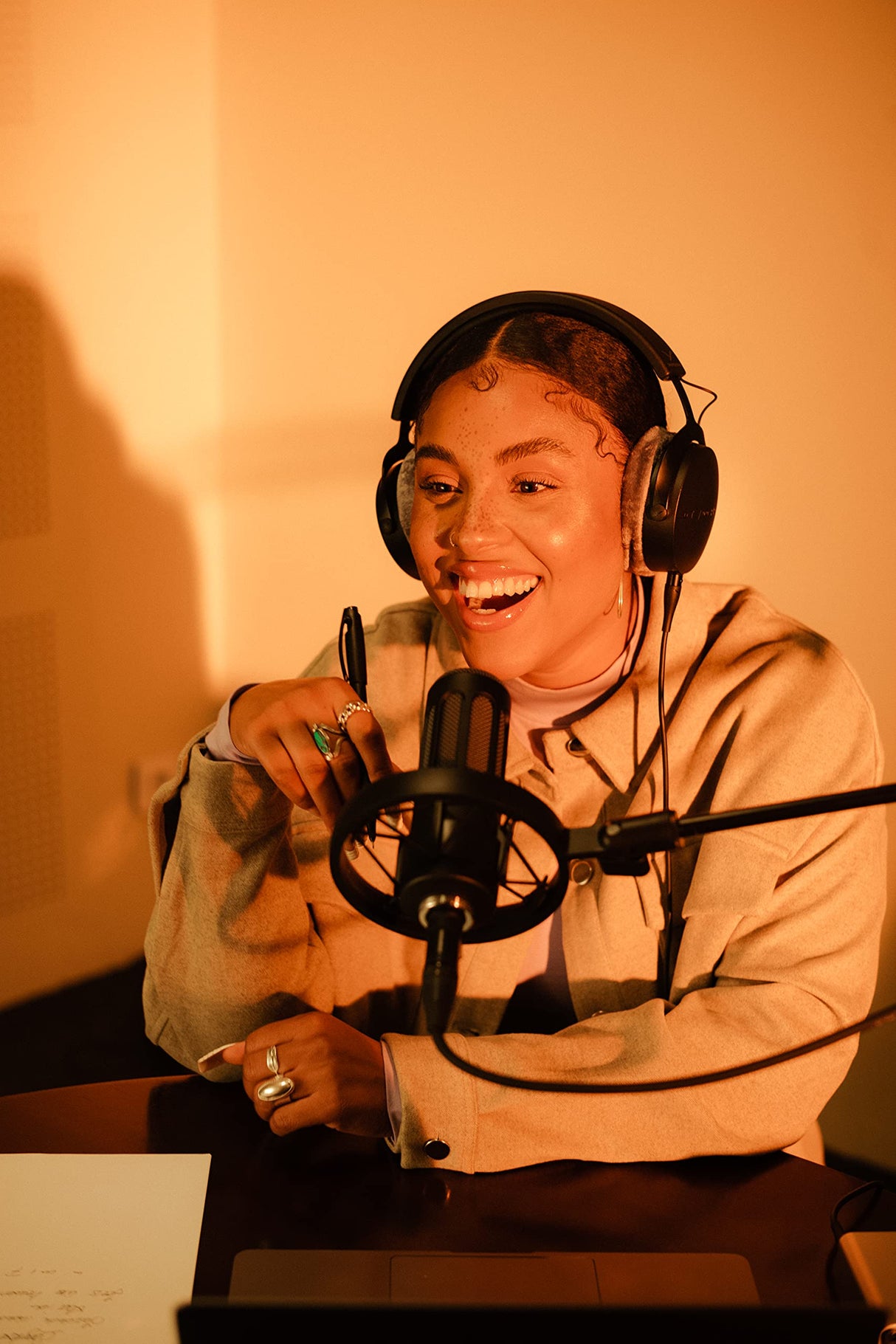 beyerdynamic PRO X M70 Professional Front-Addressed Dynamic Microphone with Storage Bag, Pop Filter, and Shock Mount