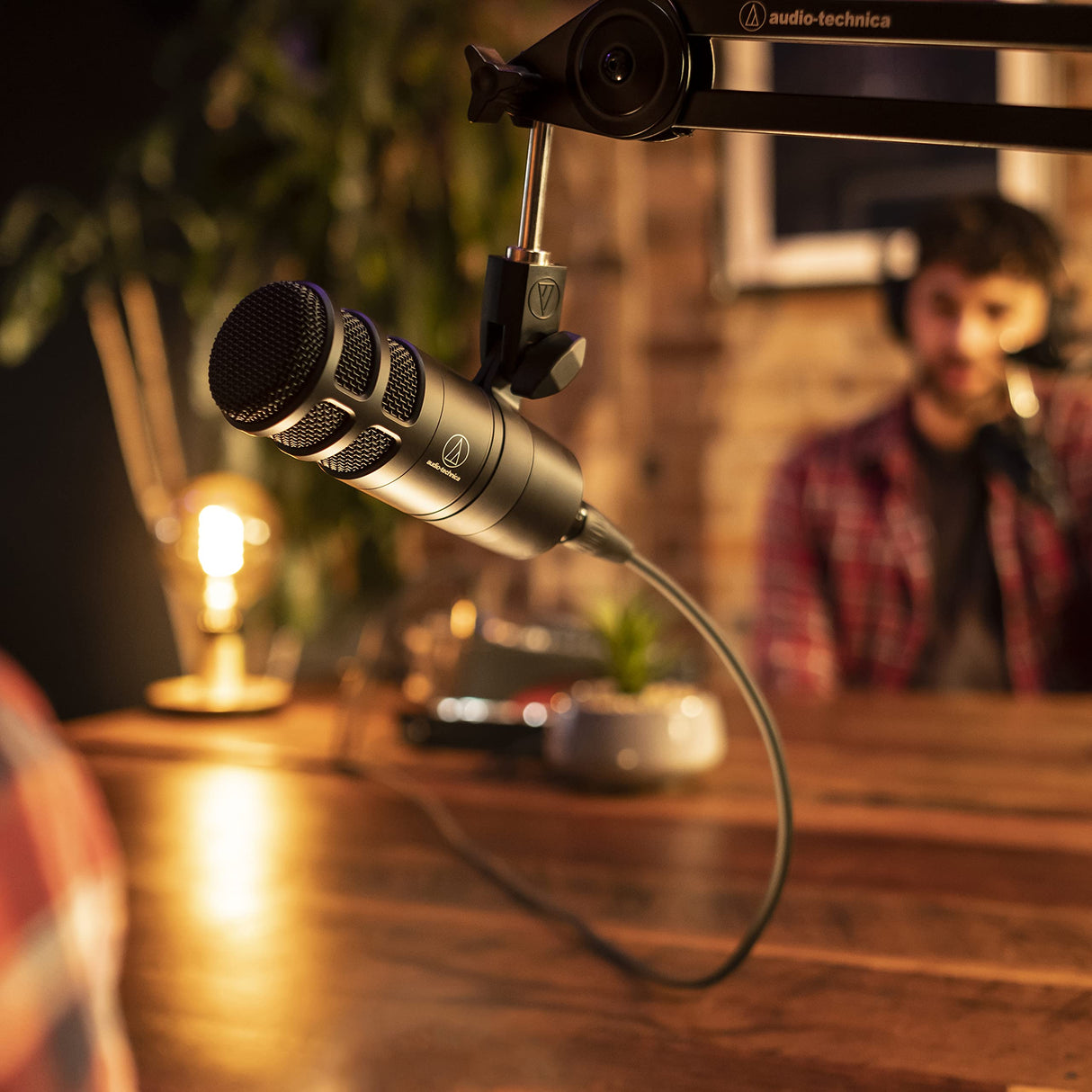 Audio Technica AT2040 Hypercardioid Dynamic Podcast Microphone with XLR Connection, Integrated Shockmount Bundle with Blucoil 10' XLR Cable, Boom Arm Plus Pop Filter, and Portable USB Audio Interface