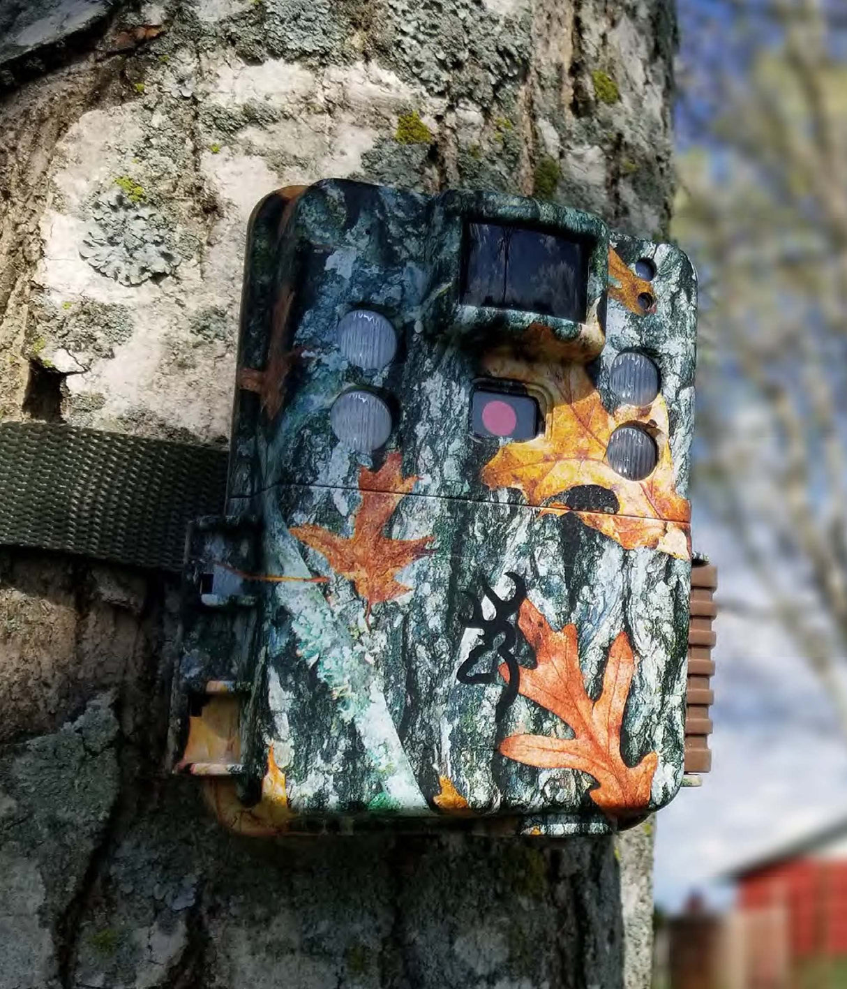 Browning BTC-5HD-MXP Strike Force HD MAX Plus Outdoor Trail Camera Bundle with Blucoil 32GB SDHC Card, 6.5-FT Combination Cable Lock, 4 AA Batteries, 5X Cable Ties, and VidPro USB 2.0 Card Reader