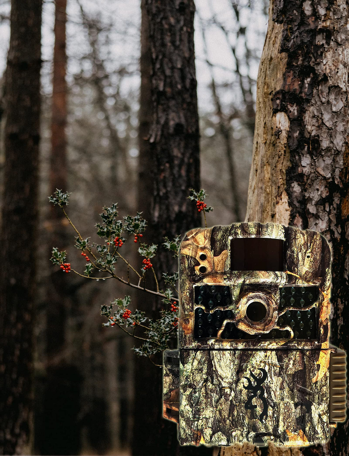 Browning BTC-5HD-MAX Strike Force HD Max Trail Camera for Outdoor Surveillance Bundle with Blucoil 32GB SDHC Memory Card, 6.5' Cable Lock, 4 AA Batteries, 5X Cable Ties, and VidPro Card Reader